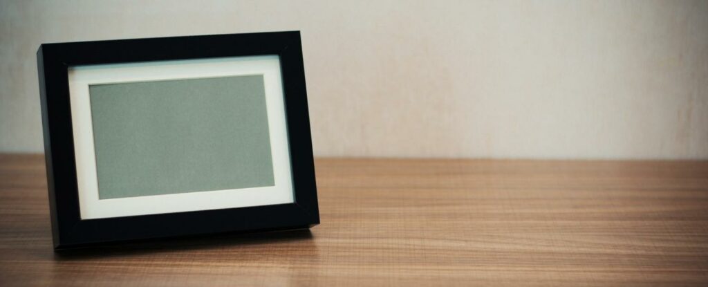 consider a digital photo frame as a gift for your parents