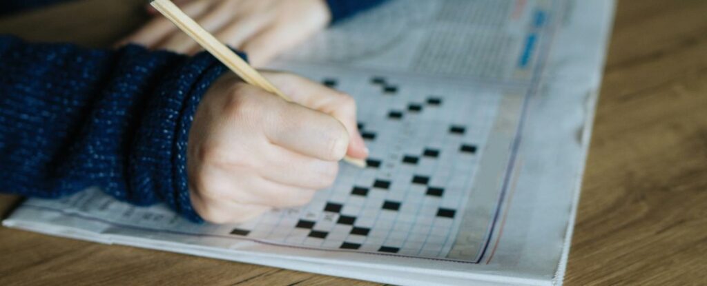 Brain games: Crossword puzzles and artistic hobbies can lower