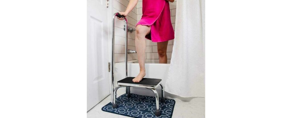 20 Useful Bathroom Aids for Older Adults - WayWiser