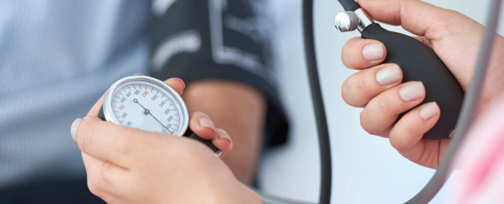 checking high blood pressure as a stroke sign